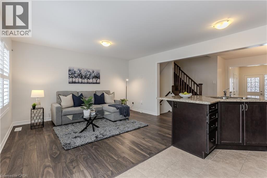 135 Mcmonies Drive, Waterdown, Ontario  L8B 0A6 - Photo 7 - 40804720