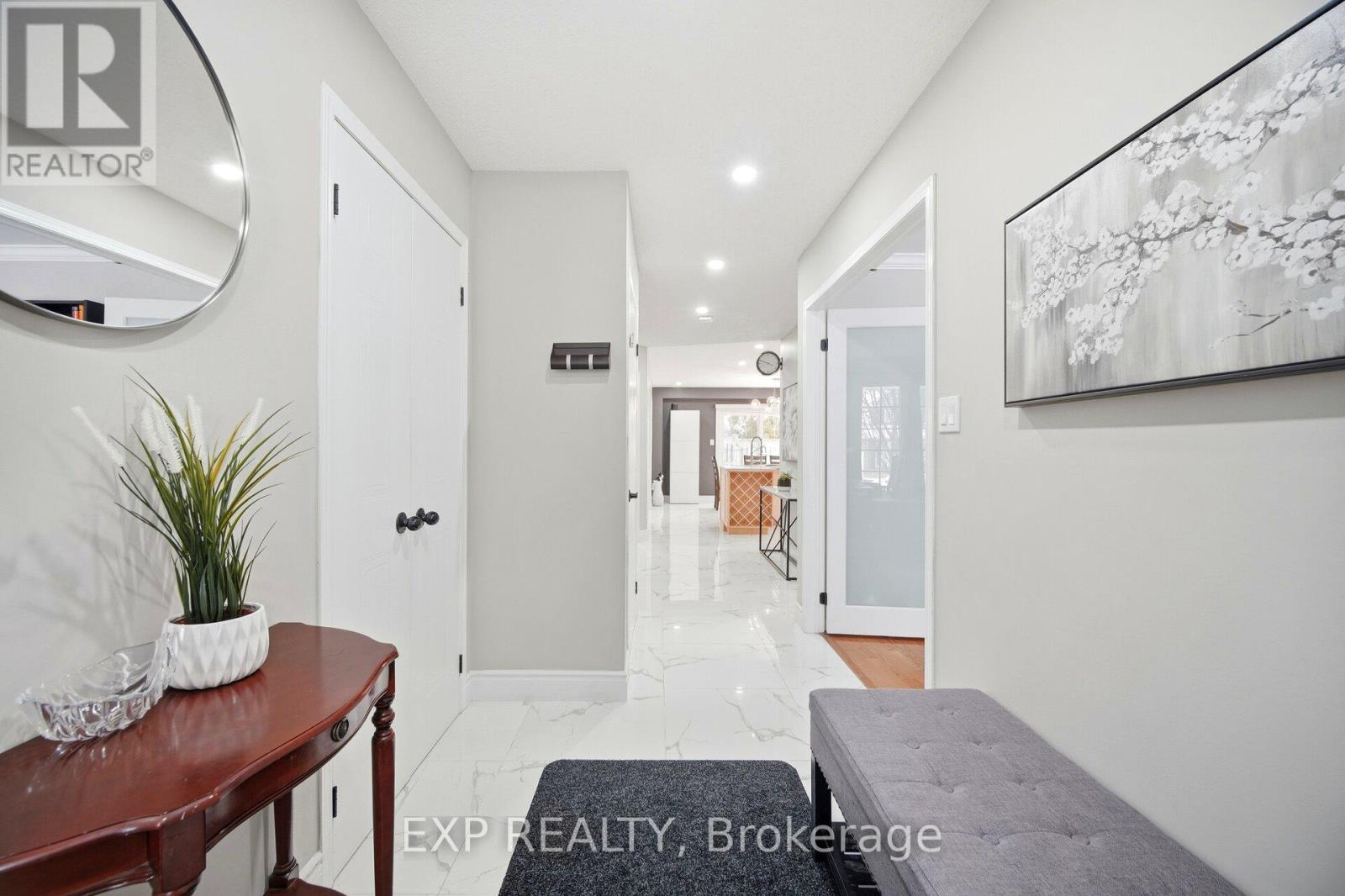 1974 Dalhousie Crescent, Oshawa, Ontario  L1G 8C3 - Photo 5 - E12787460