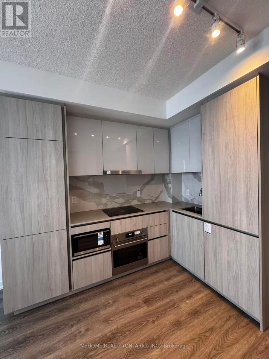 5315 - 8 Interchange Way, Vaughan, Ontario  L4K 5Z7 - Photo 4 - N12787476