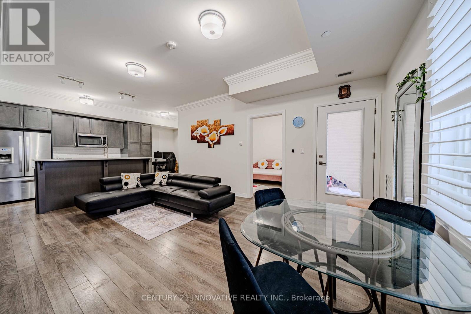 103 - 58 Adam Sellers Street, Markham, Ontario  L6B 1P5 - Photo 4 - N12787480