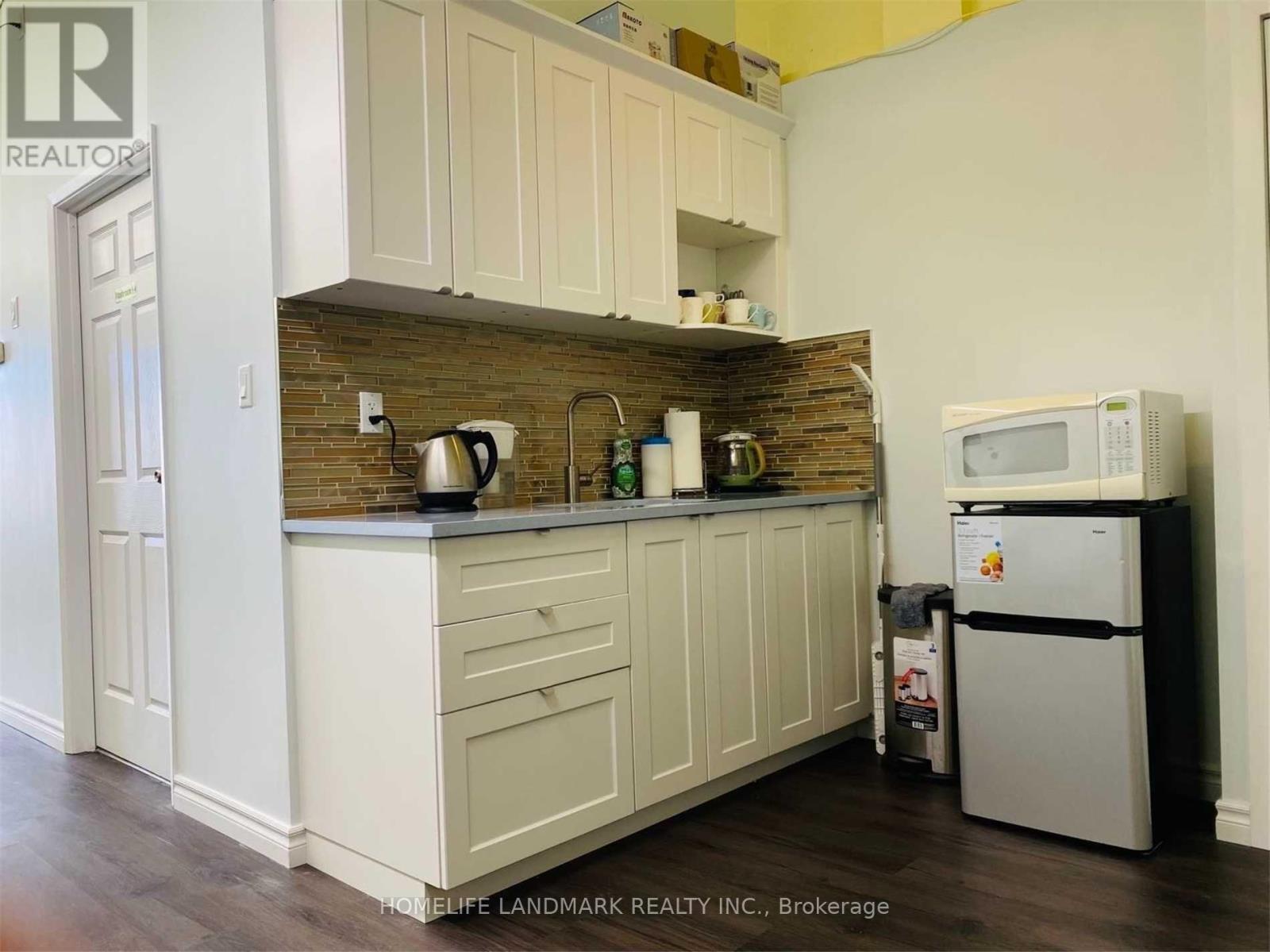 20 - 290 Yorktech Drive, Markham, Ontario  L6G 0A7 - Photo 3 - N12787516