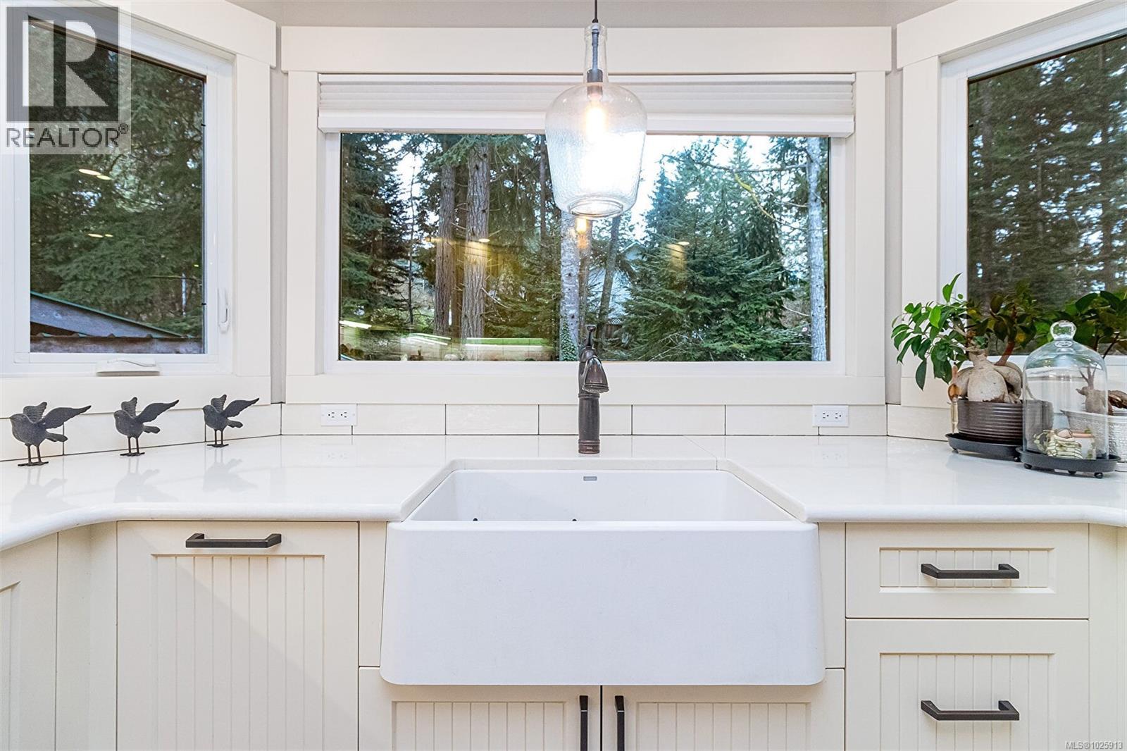 6456 Mckenzie Dr, Duncan, British Columbia  V9L 5R9 - Photo 12 - 1025913