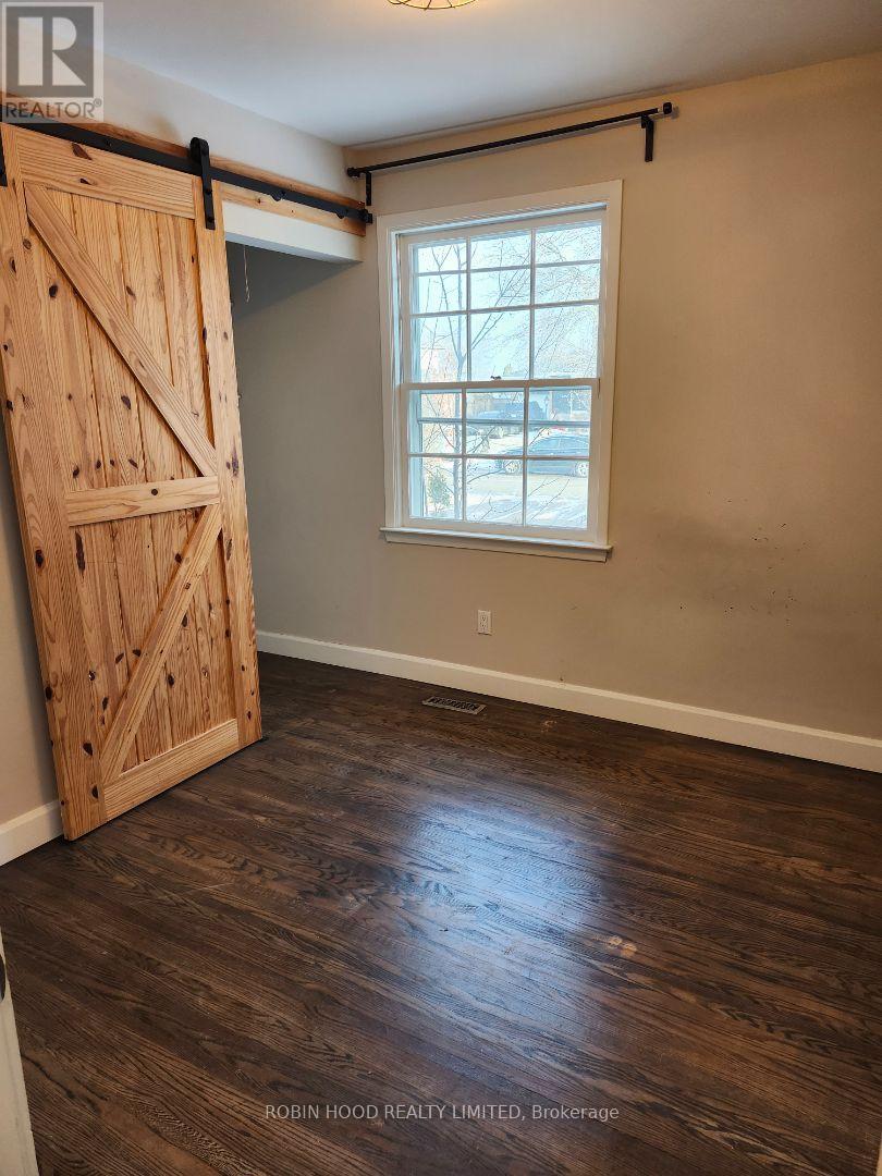 Upper - 9 Dowling Crescent, Brampton, Ontario  L6T 3B8 - Photo 2 - W12783062