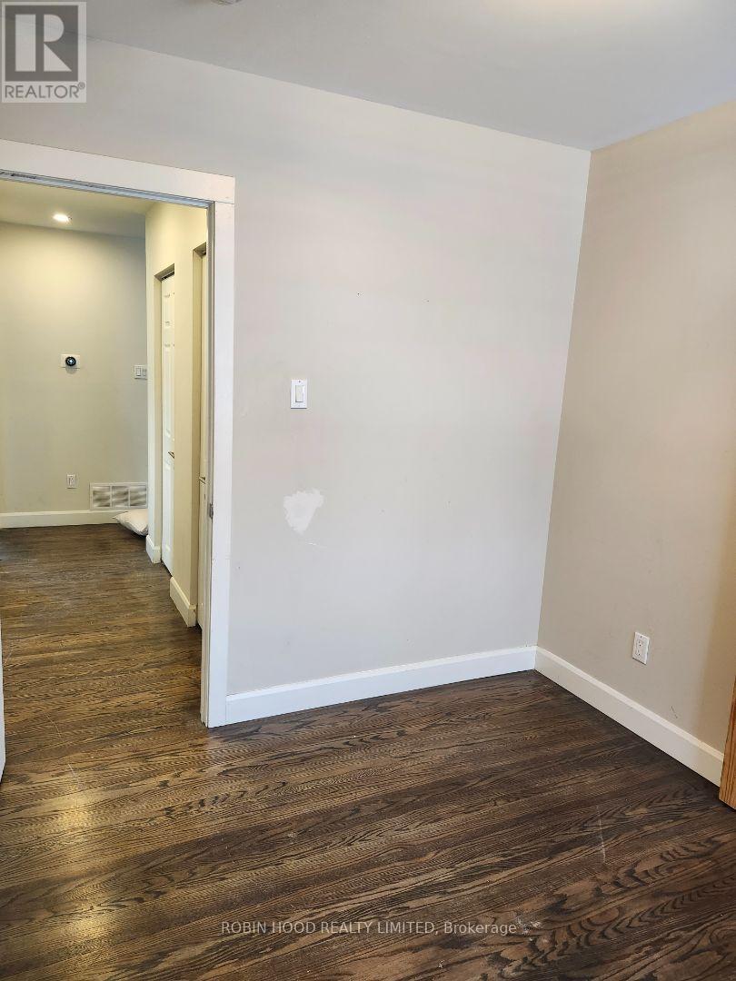 Upper - 9 Dowling Crescent, Brampton, Ontario  L6T 3B8 - Photo 8 - W12783062