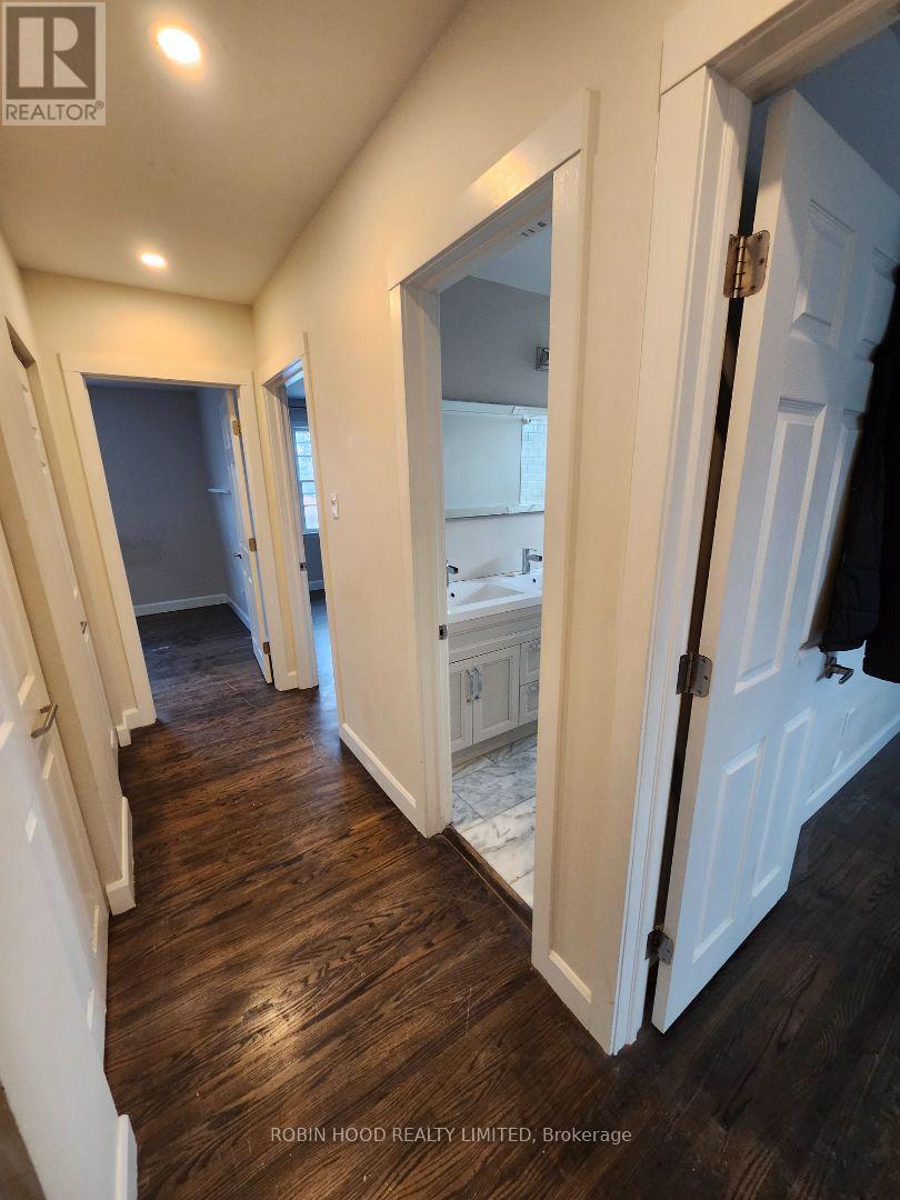 Upper - 9 Dowling Crescent, Brampton, Ontario  L6T 3B8 - Photo 9 - W12783062