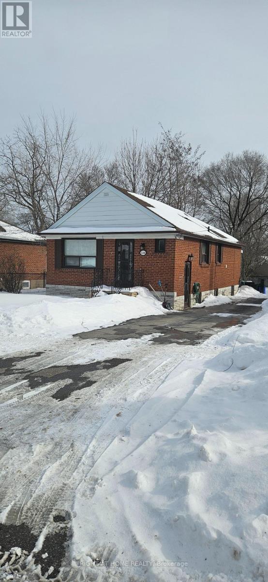 130 PRINCE CHARLES DRIVE, Oakville, Ontario