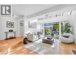 252 E 21ST STREET, North Vancouver, British Columbia