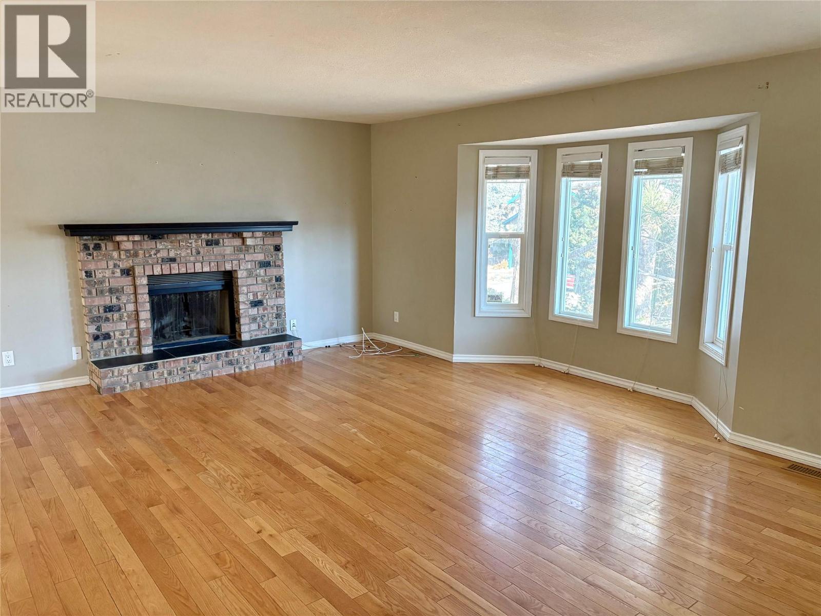 5620 Allenby Crescent, Vernon, British Columbia  V1T 8P8 - Photo 11 - 10367058