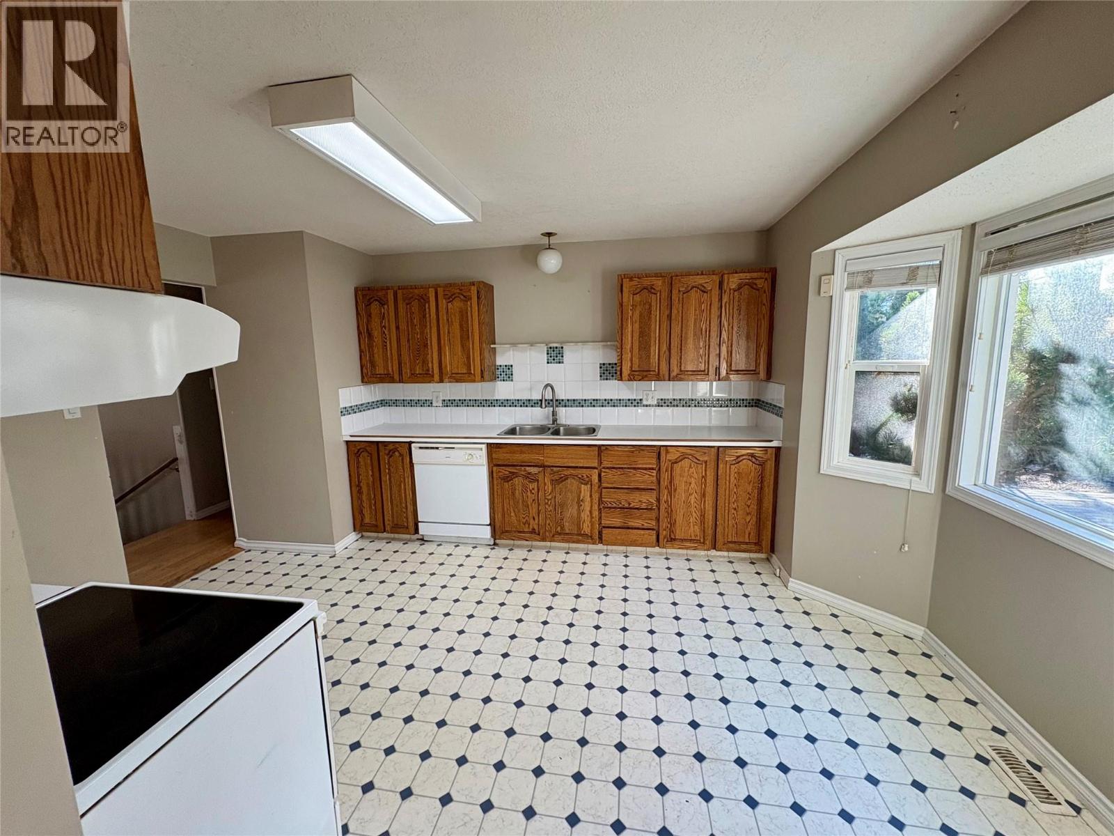 5620 Allenby Crescent, Vernon, British Columbia  V1T 8P8 - Photo 7 - 10367058