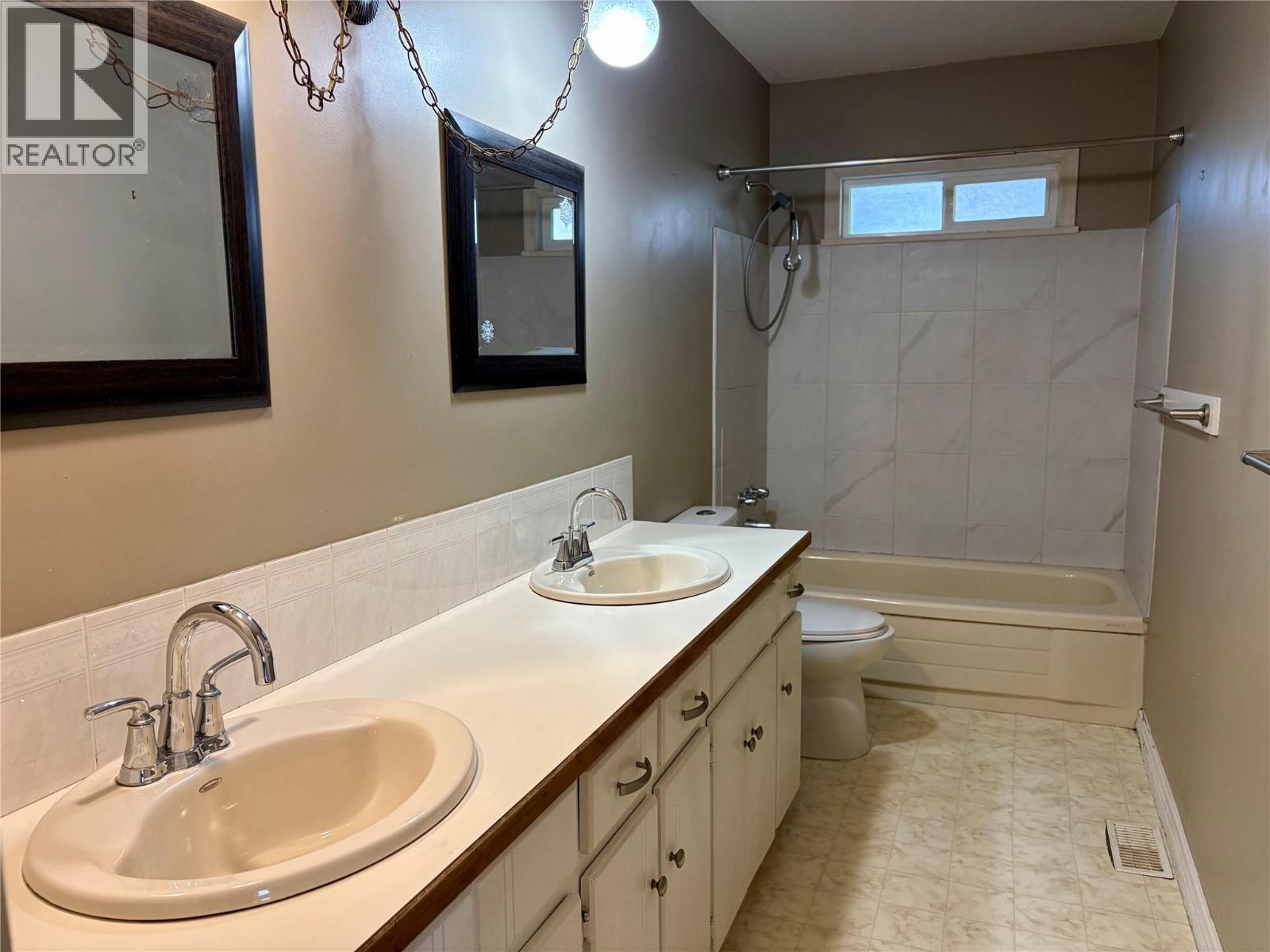 5620 Allenby Crescent, Vernon, British Columbia  V1T 8P8 - Photo 12 - 10367058