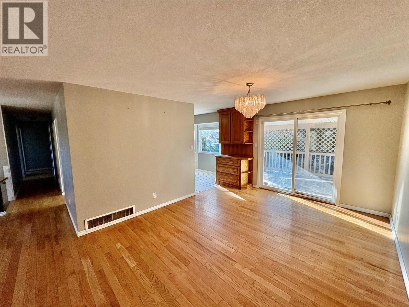 5620 Allenby Crescent, Vernon, British Columbia  V1T 8P8 - Photo 10 - 10367058