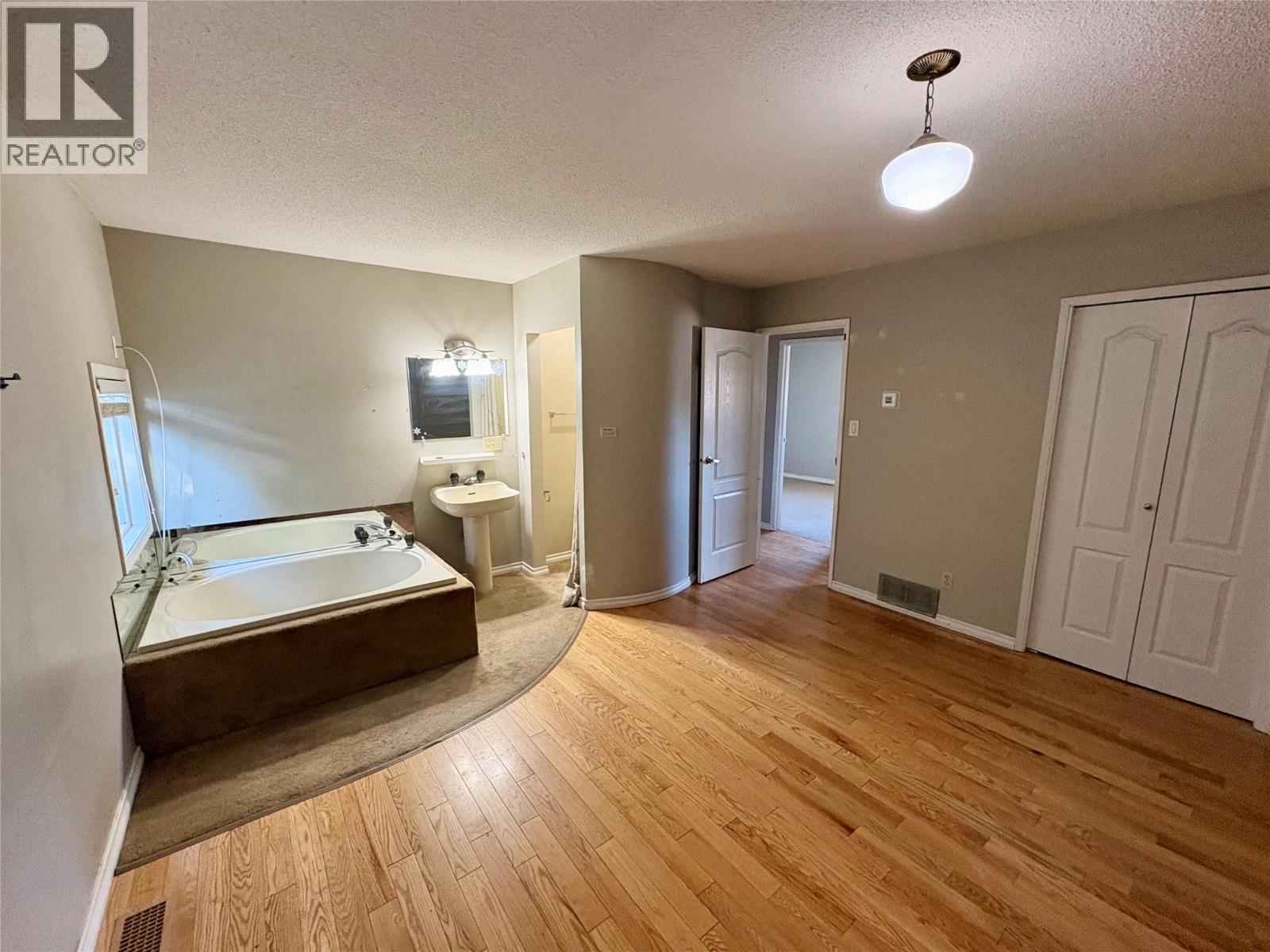 5620 Allenby Crescent, Vernon, British Columbia  V1T 8P8 - Photo 14 - 10367058