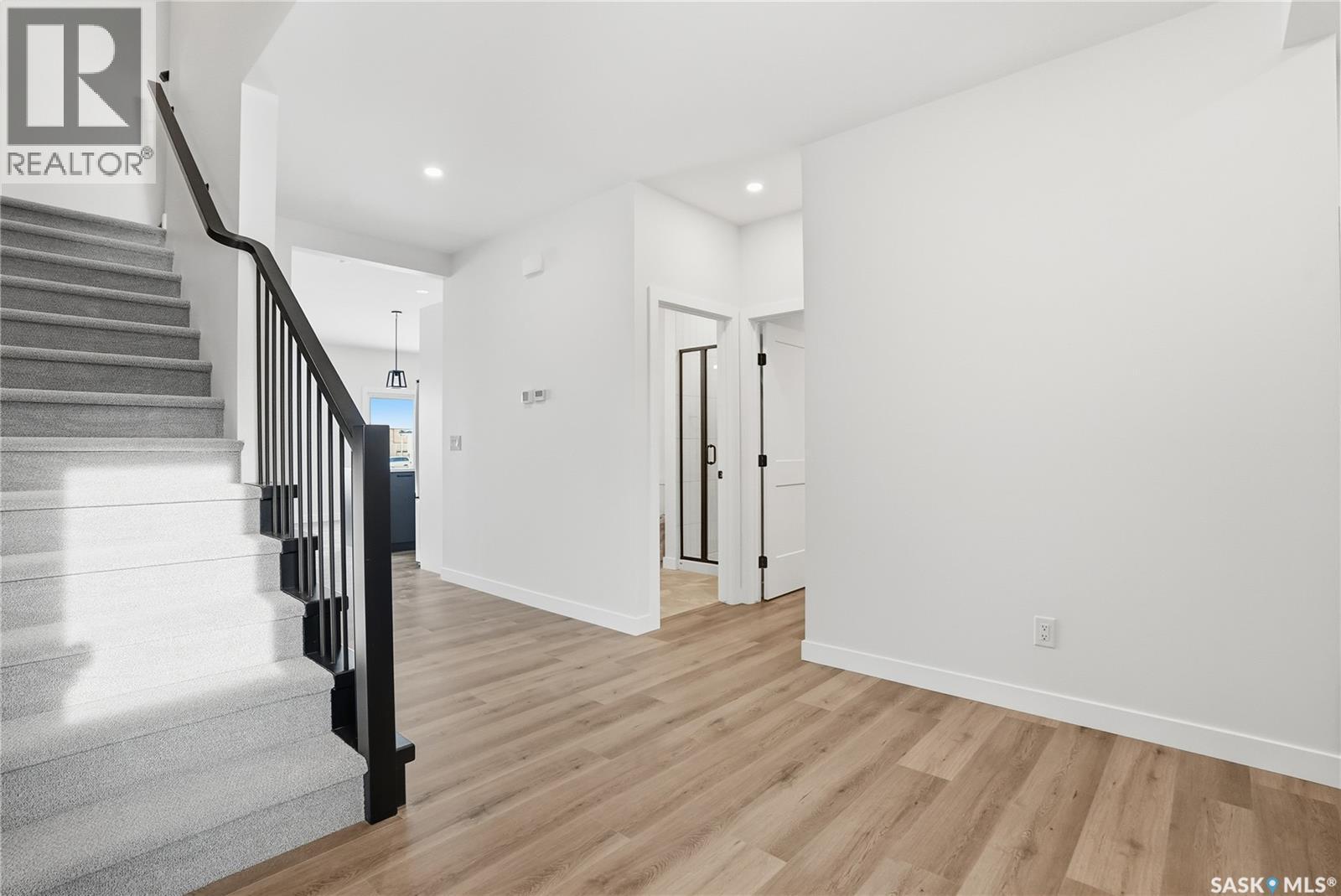 211 Sharma Lane, Saskatoon, Saskatchewan  S7W 1K7 - Photo 4 - SK028556