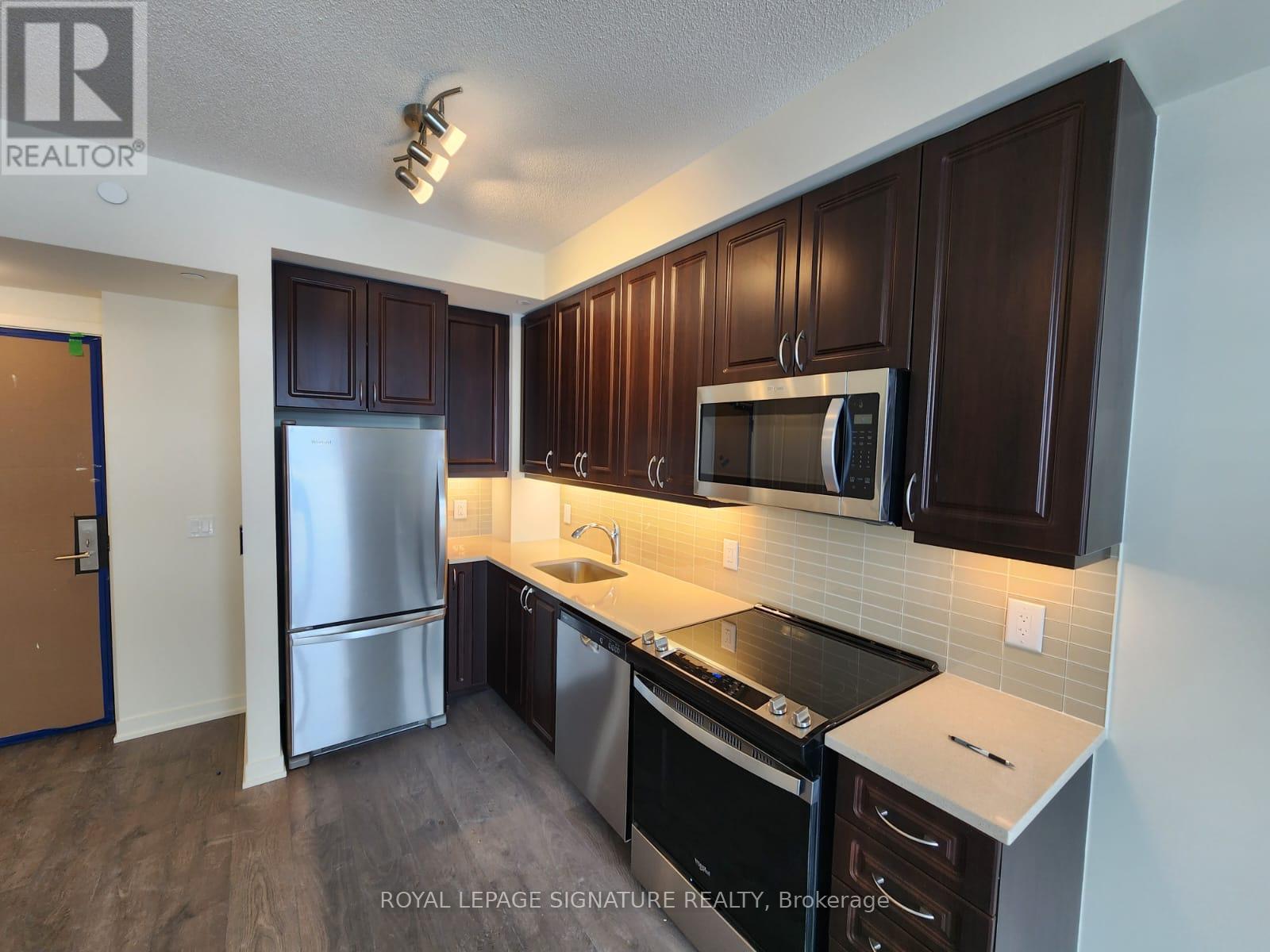 1410 - 38 Annie Craig Drive, Toronto, Ontario  M8V 0A8 - Photo 2 - W12787490