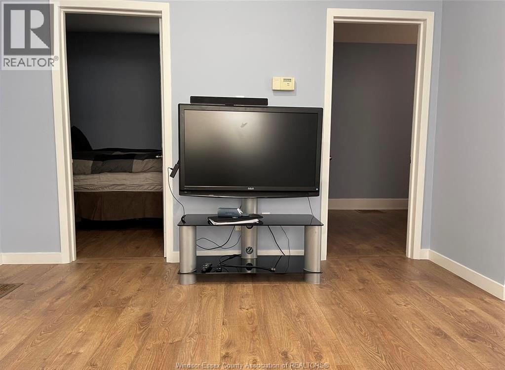 1697 Parent Avenue, Windsor, Ontario  N8X 4J9 - Photo 4 - 26003224