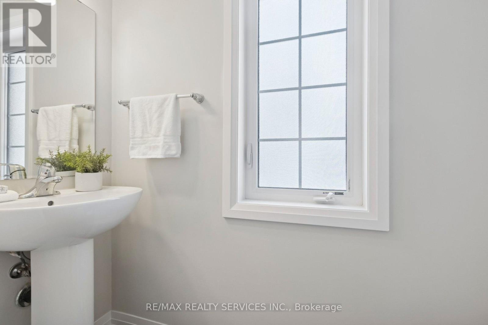 181 South Creek Drive, Kitchener, Ontario  N2P 0E1 - Photo 18 - X12787462