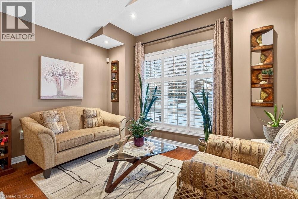 128 Nugent Drive, Hamilton, Ontario  L8H 2M8 - Photo 3 - 40804837