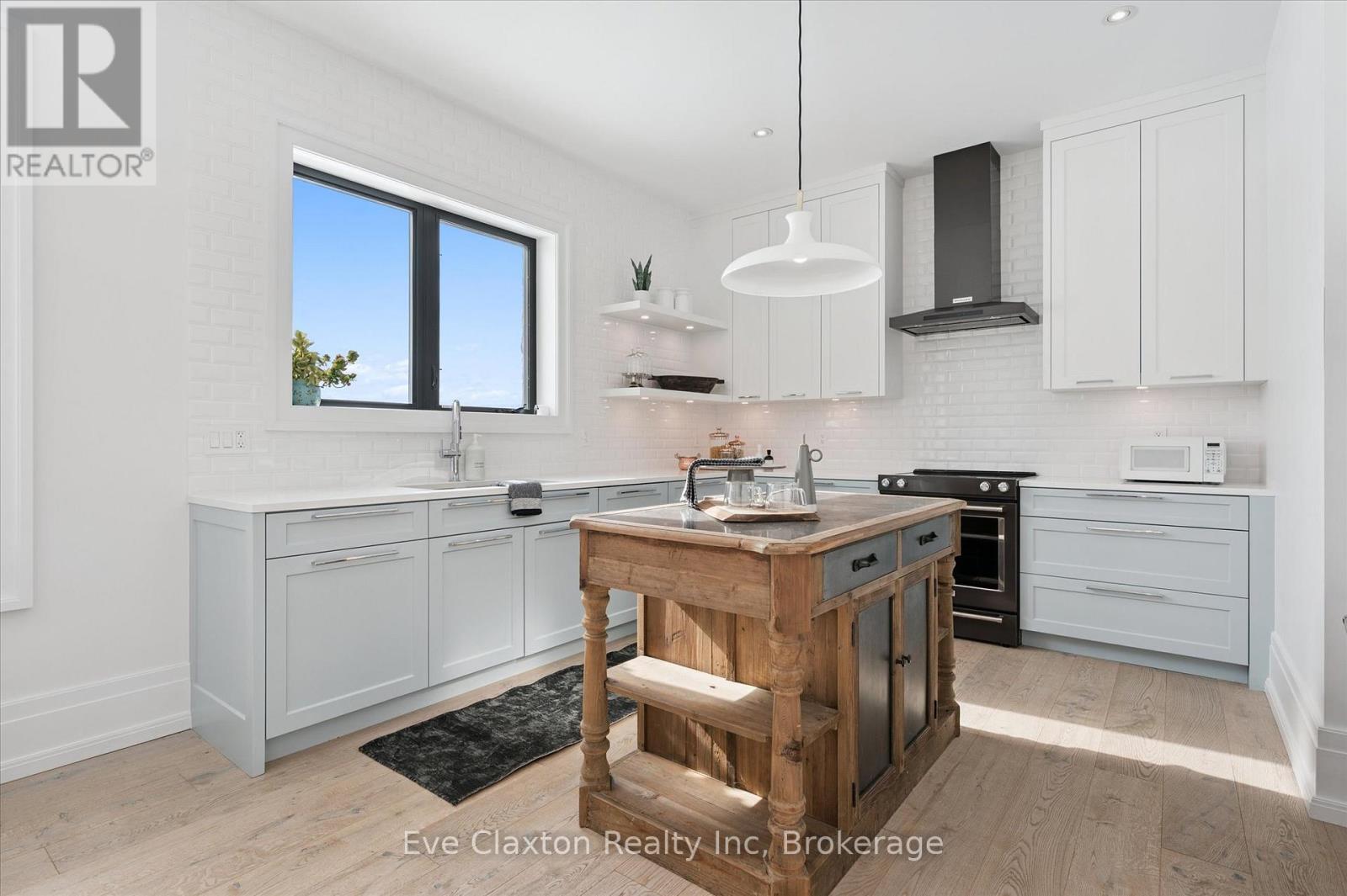 129 Heritage Lake Drive, Puslinch, Ontario  N0B 2J0 - Photo 37 - X12787694