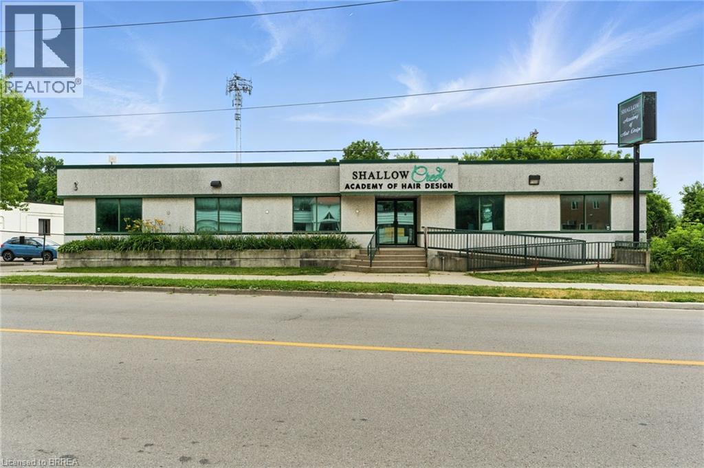 207 GREENWICH Street, Brantford, Ontario