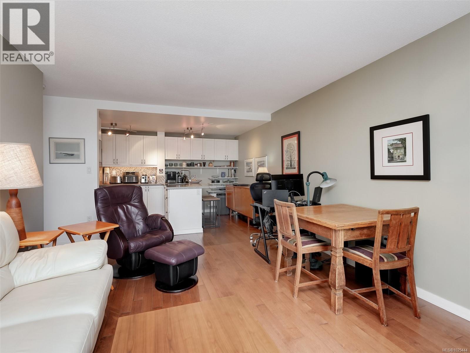 709 103 Gorge Rd E, Victoria, British Columbia  V9A 6Z2 - Photo 5 - 1025444