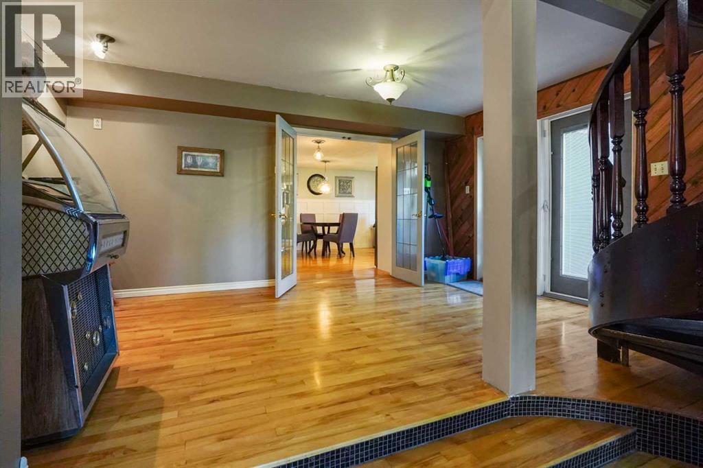 121s 100w, Raymond, Alberta  T0K 2S0 - Photo 25 - A2262466