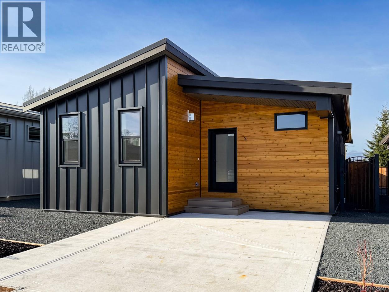 2 3025 Royston Rd, Cumberland, British Columbia  V0R 1S0 - Photo 2 - 1025967