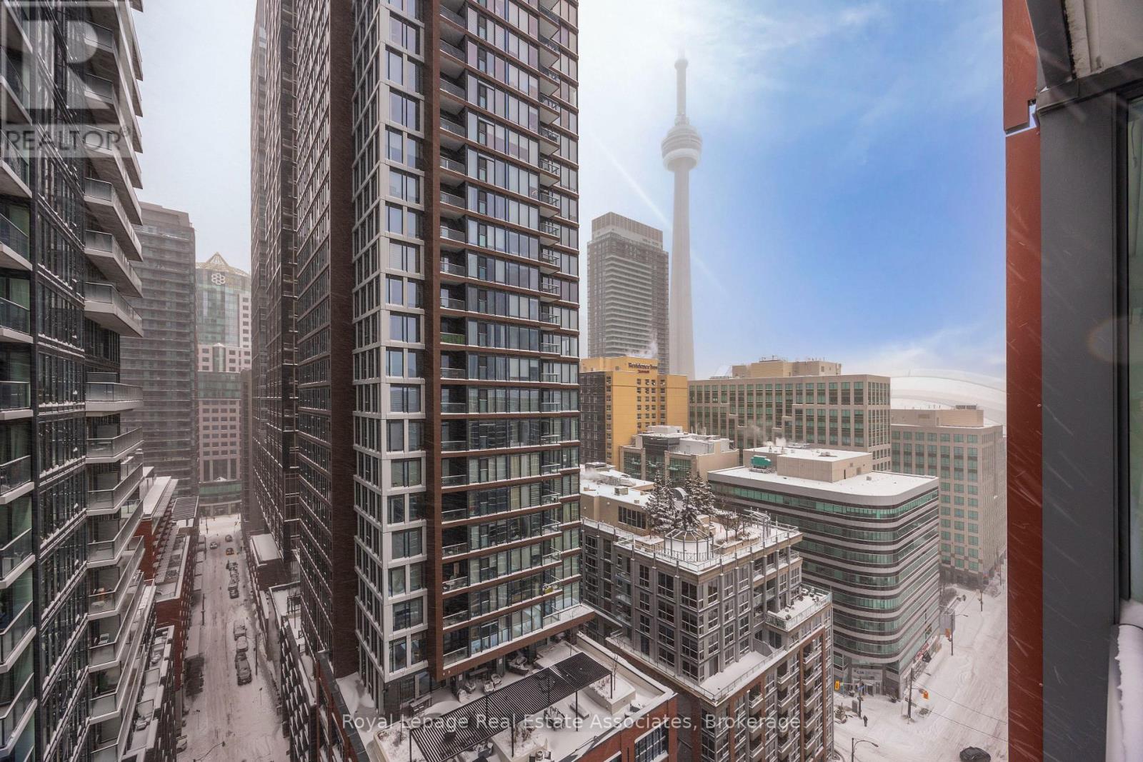 1604 - 88 Blue Jays Way, Toronto (Waterfront Communities), Ontario  M5V 0L7 - Photo 8 - C12768950