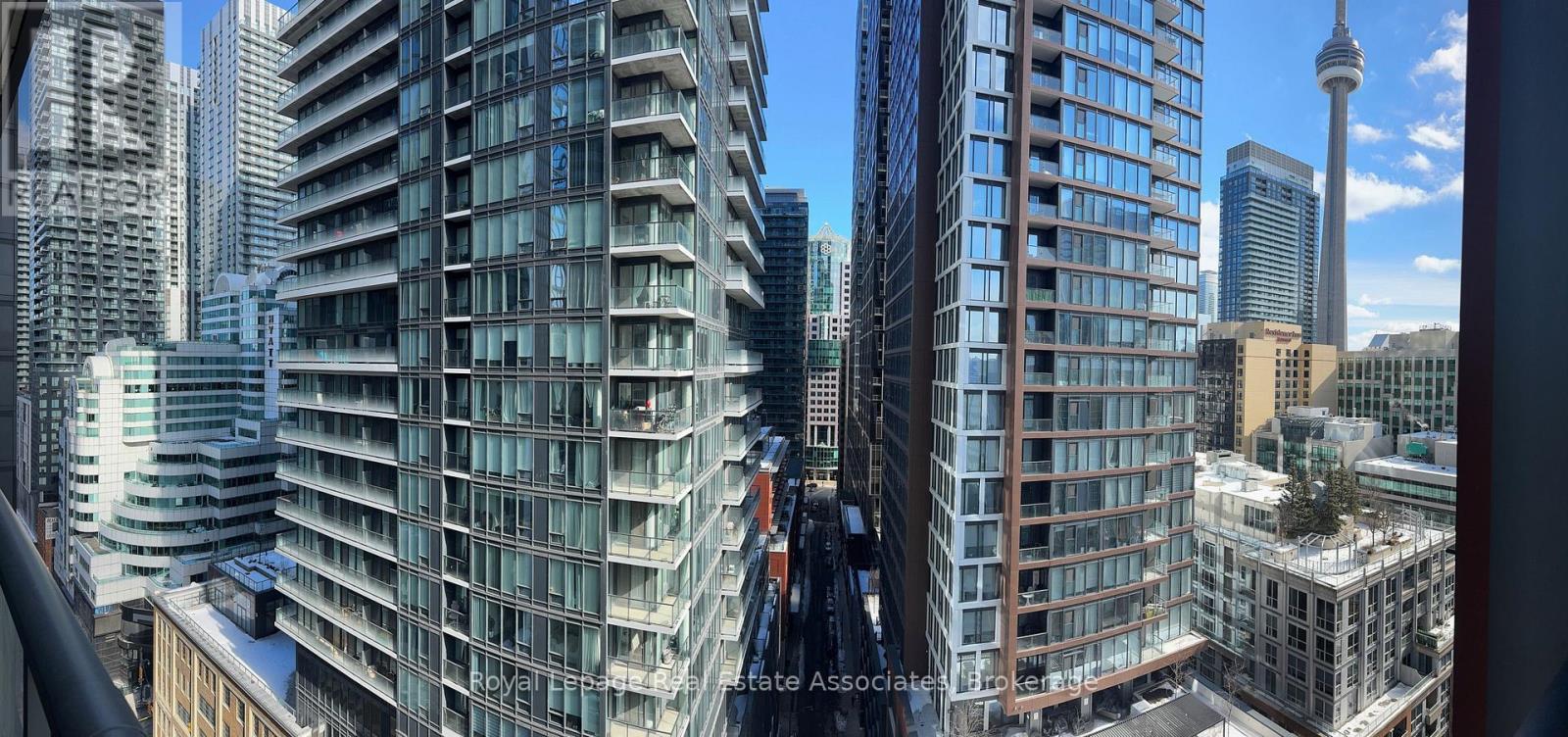 1604 - 88 Blue Jays Way, Toronto (Waterfront Communities), Ontario  M5V 0L7 - Photo 10 - C12768950