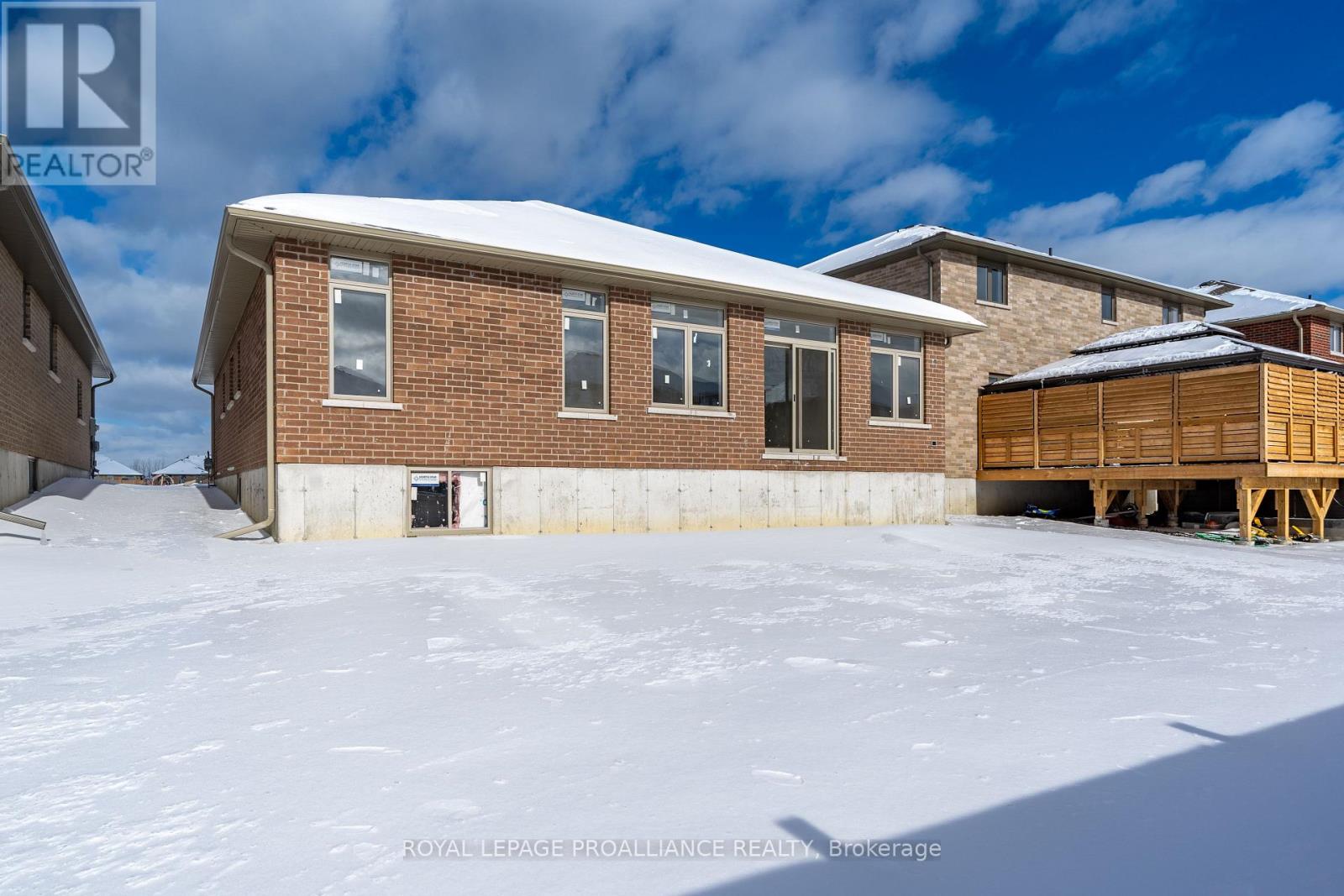 15 Andrew Crescent, Quinte West, Ontario  K8V 0K1 - Photo 17 - X12787610
