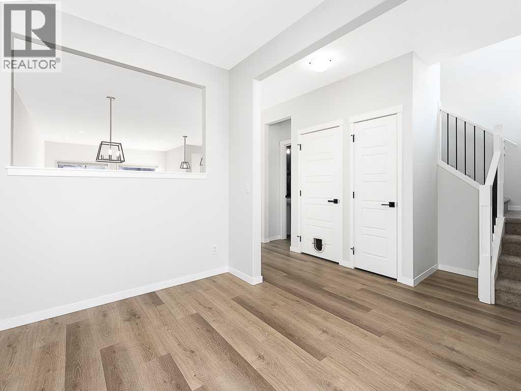 31 Belmont Gardens Sw, Calgary, Alberta  T2C 4H8 - Photo 10 - A2285475