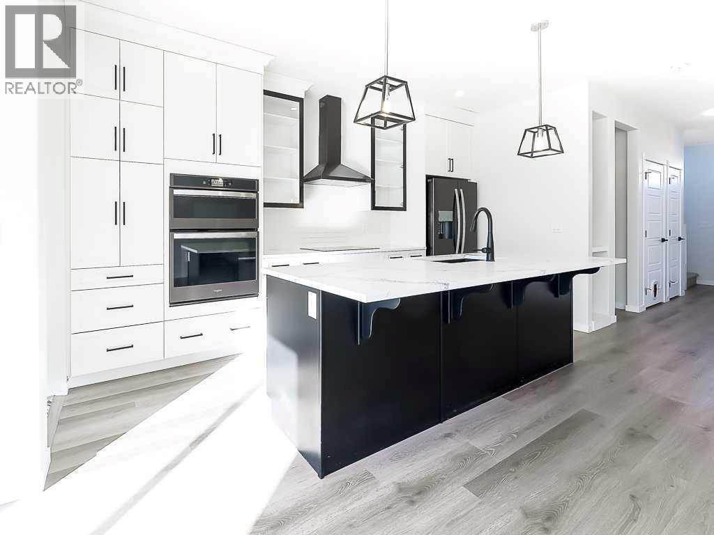 31 Belmont Gardens Sw, Calgary, Alberta  T2C 4H8 - Photo 2 - A2285475