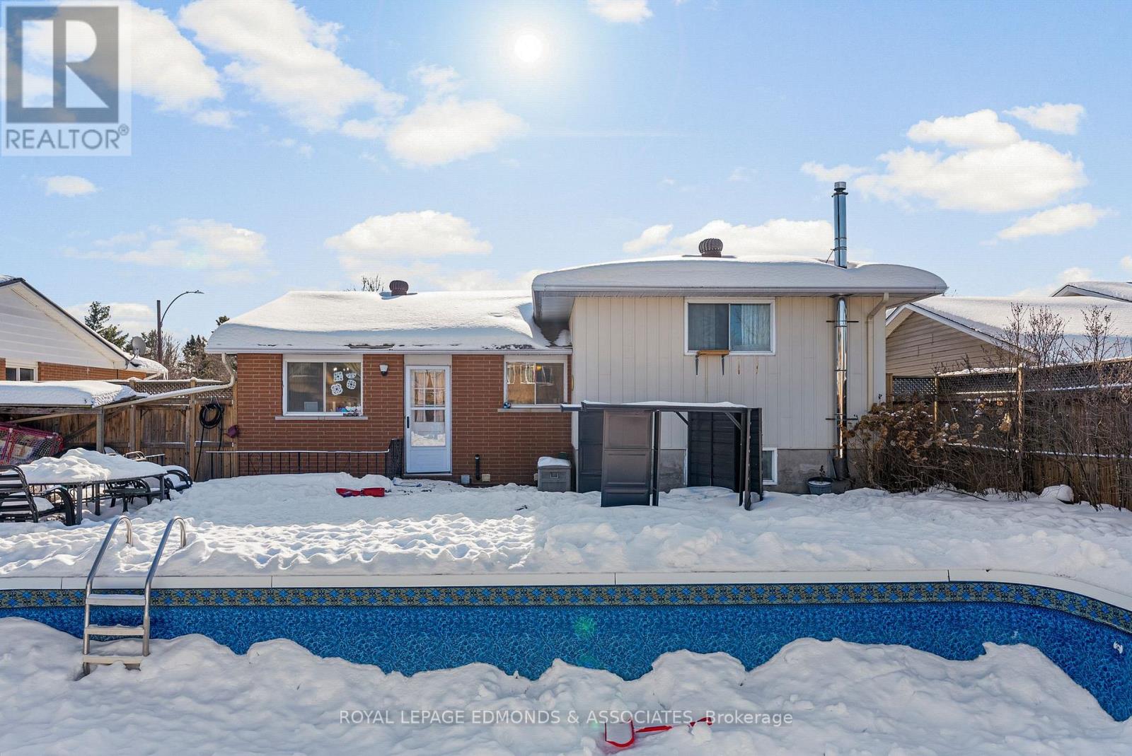 20 Maple Avenue, Petawawa, Ontario  K8H 2Y5 - Photo 37 - X12767768