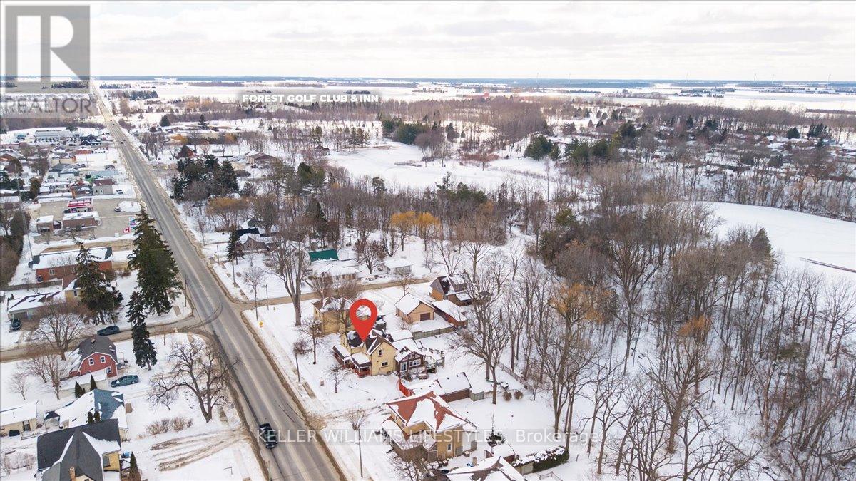 54 Main Street S, Lambton Shores, Ontario  N0N 1J0 - Photo 41 - X12787566