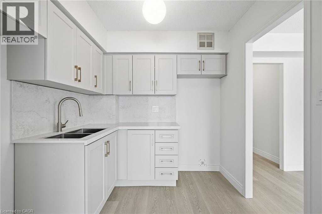 180 Limeridge Road W Unit# 208, Hamilton, Ontario  L9C 7H7 - Photo 10 - 40804958