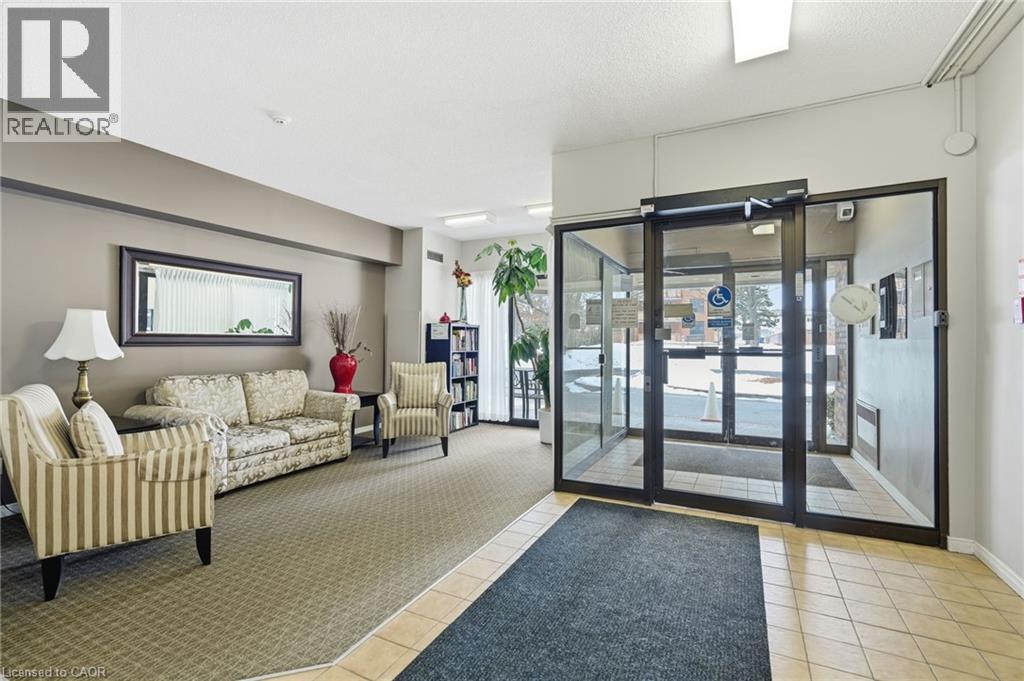 180 Limeridge Road W Unit# 208, Hamilton, Ontario  L9C 7H7 - Photo 4 - 40804958
