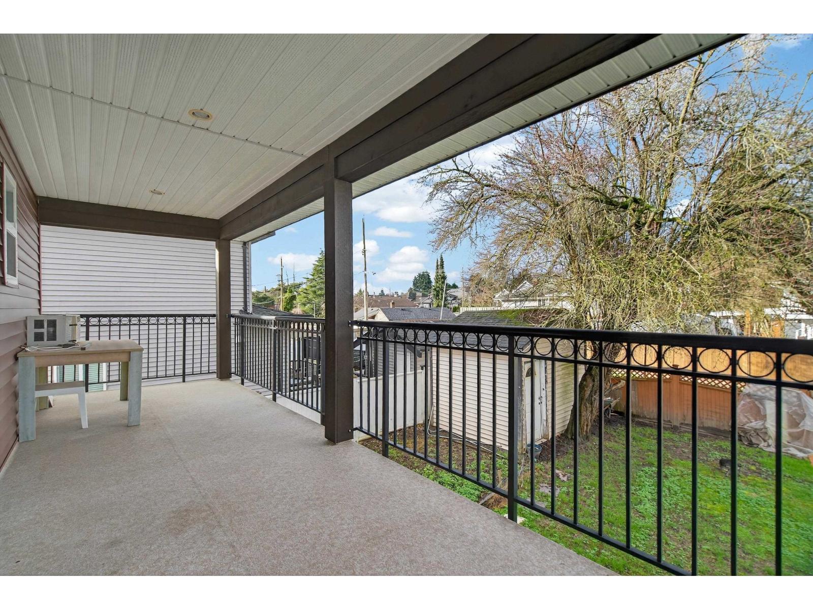 14039 91 Avenue, Surrey, British Columbia  V3V 1E6 - Photo 3 - R3089754