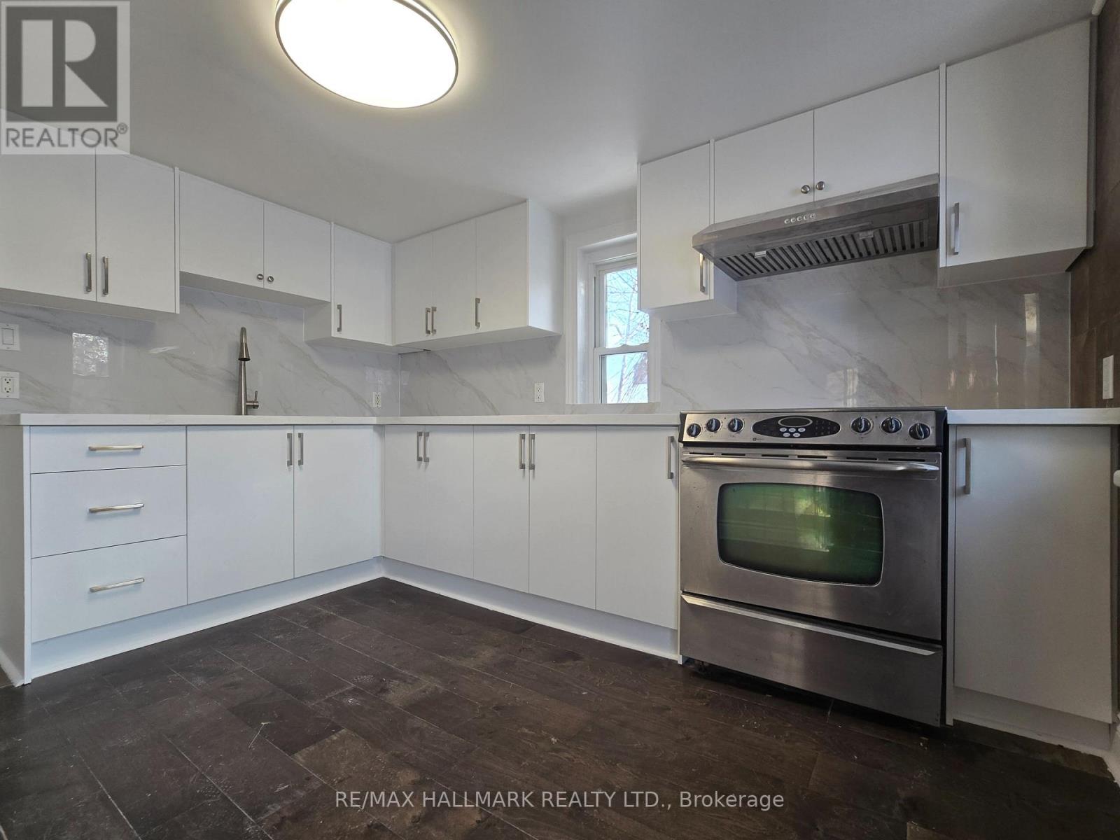 22156 Leslie Street, East Gwillimbury, Ontario  L0G 1R0 - Photo 7 - N12715792