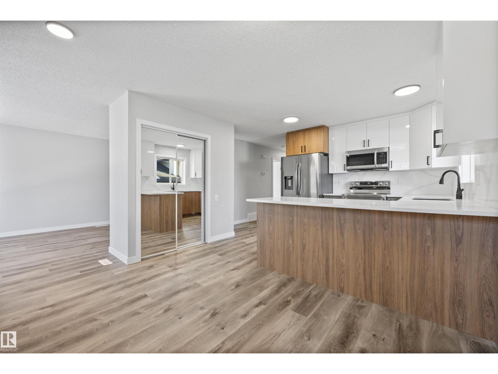 16924 95 St Nw, Edmonton, Alberta  T5T 1Z1 - Photo 5 - E4473483