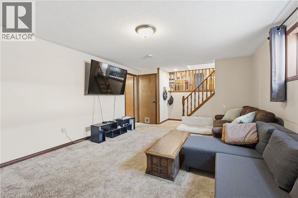 194 Banbury Road, Brantford, Ontario  N3P 1C6 - Photo 17 - 40803452