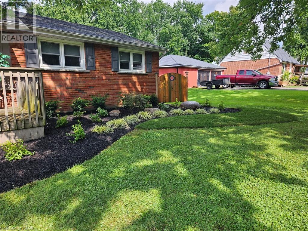 702 Queen Street, Innerkip, Ontario  N0J 1M0 - Photo 4 - 40802886