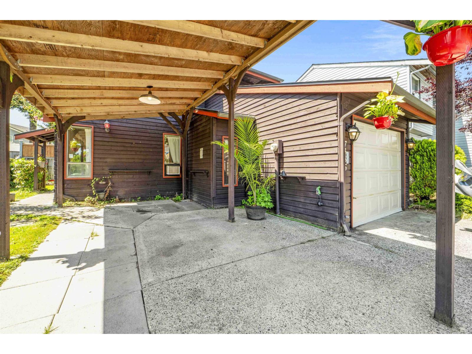 7385 129 Street, Surrey, British Columbia  V3W 7B8 - Photo 3 - R3089010