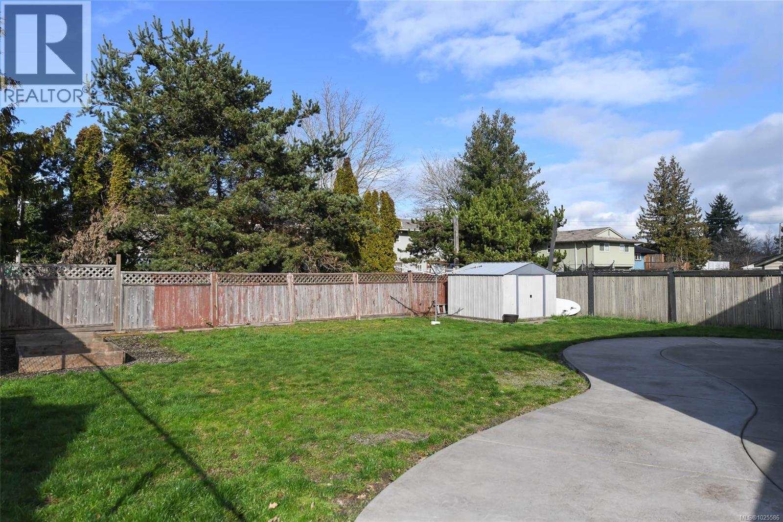 599 23rd St, Courtenay, British Columbia V9N 7K9 - Photo 38 - 1025586