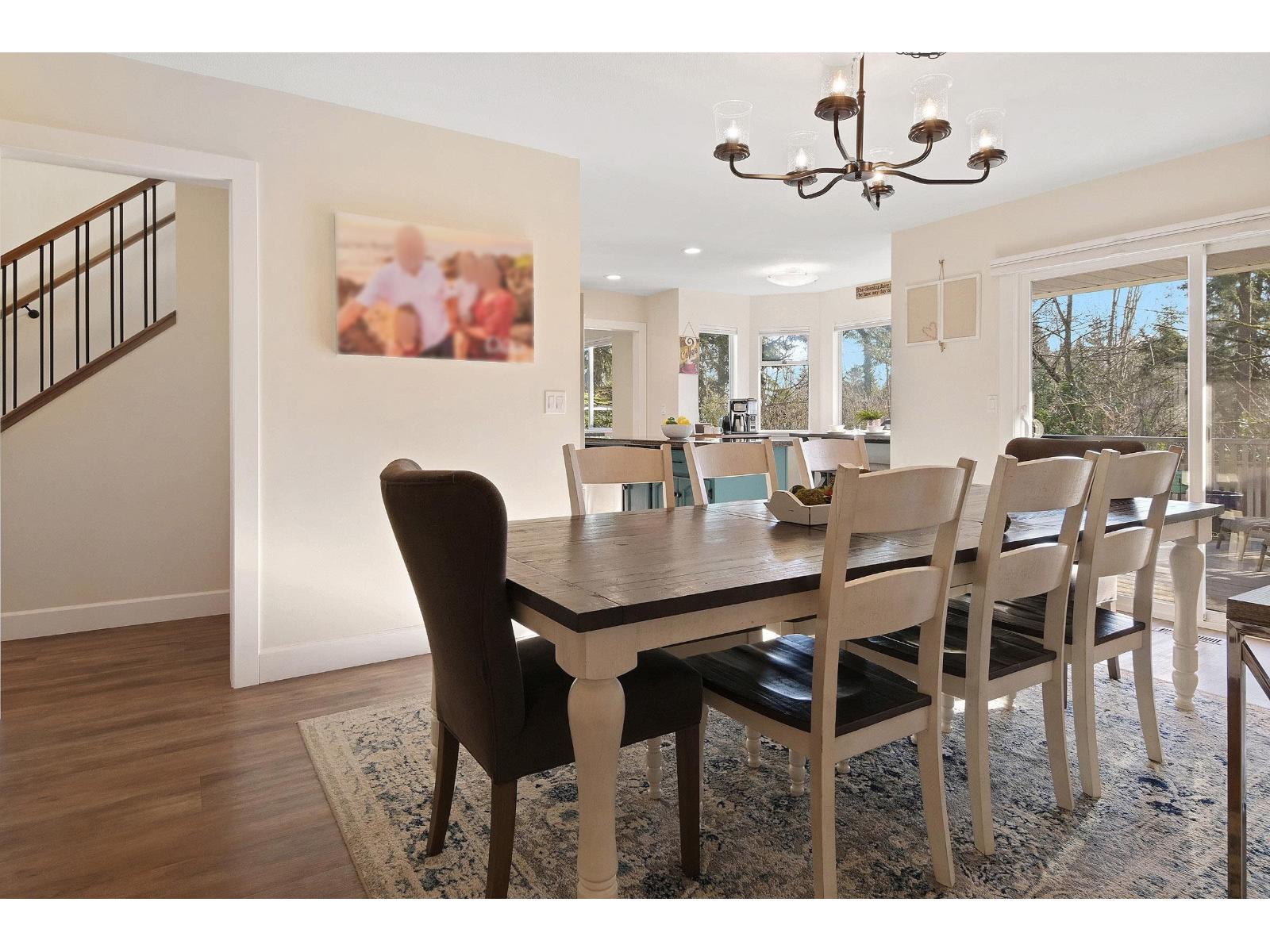 18274 58a Avenue, Surrey, British Columbia  V3S 7E9 - Photo 4 - R3089510