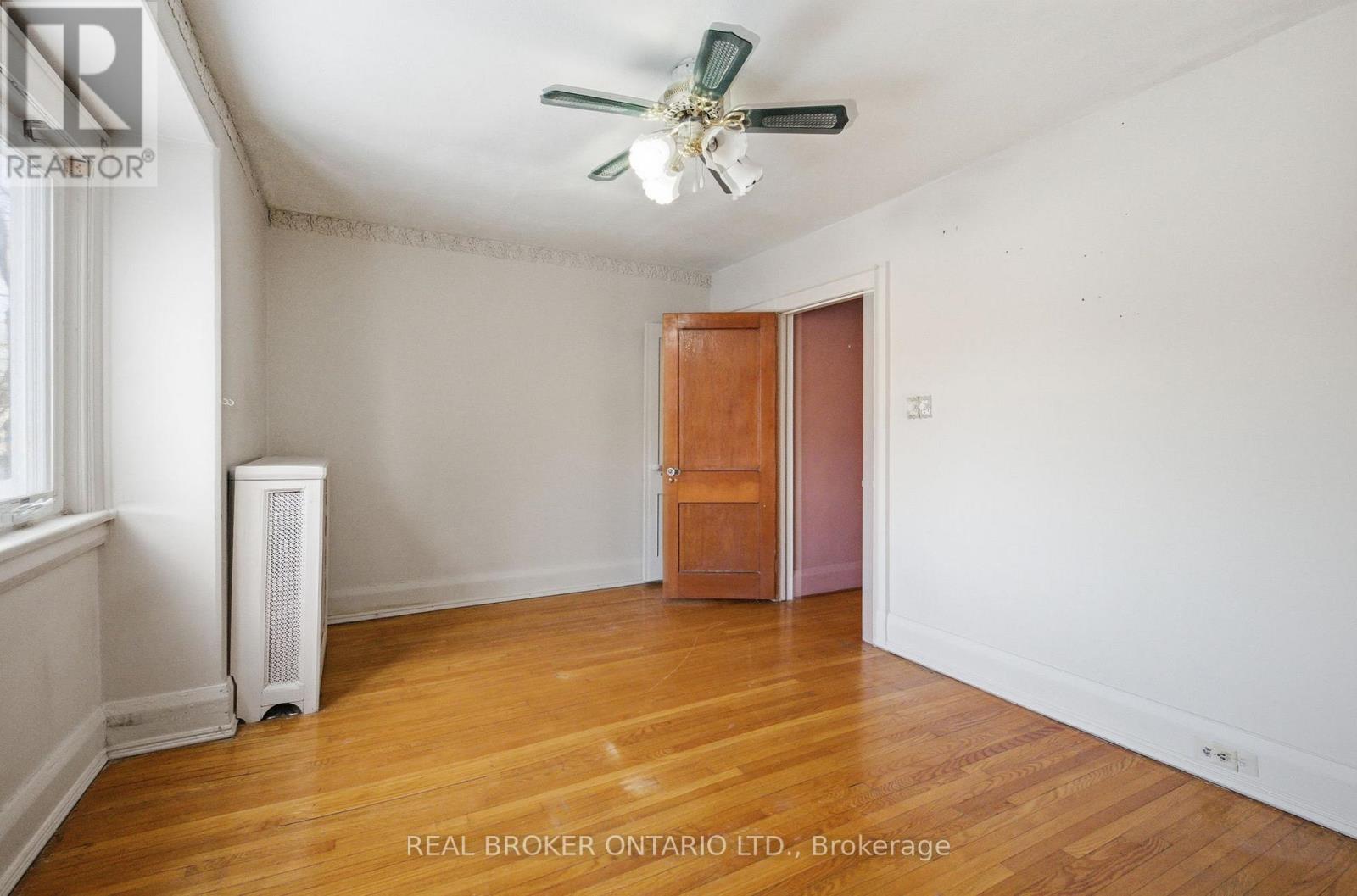 46 Cherrywood Avenue, Toronto, Ontario  M6C 2X3 - Photo 12 - C12784714