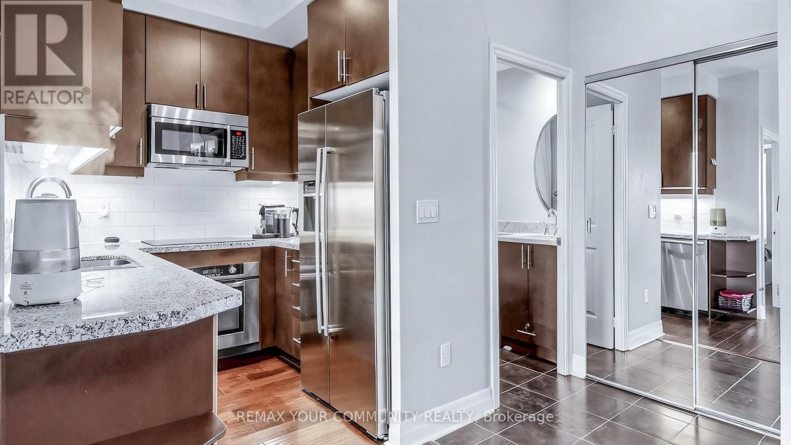 2607 - 35 Balmuto Street, Toronto, Ontario  M4Y 0A3 - Photo 10 - C12787572