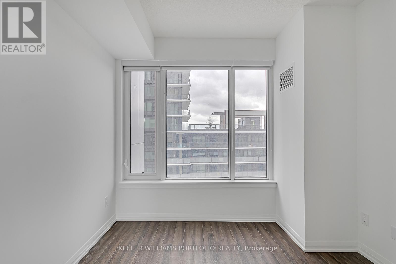 608 - 75 Canterbury Place, Toronto, Ontario  M2N 0L2 - Photo 12 - C12787638