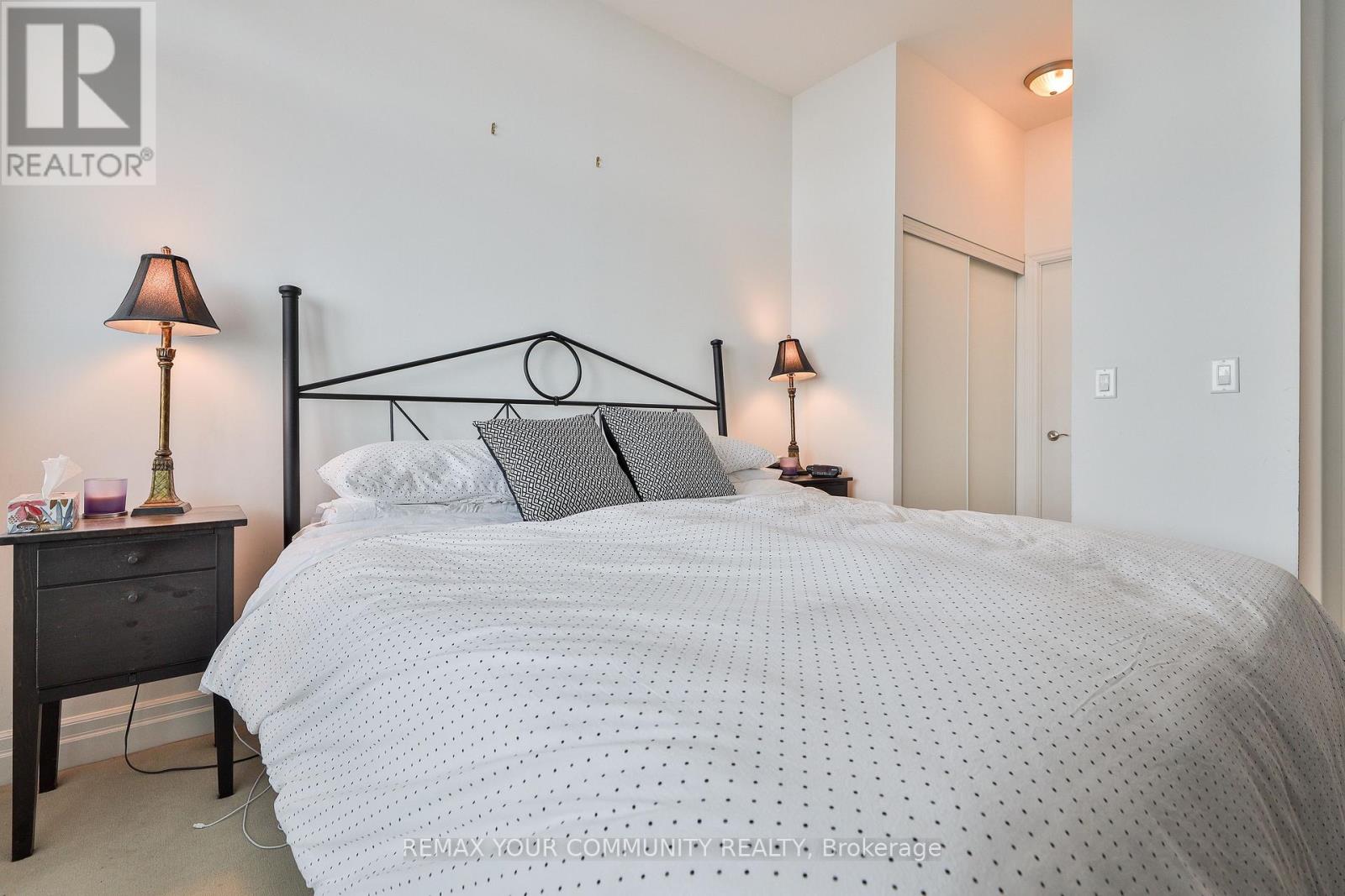 Ph 201 - 8 Scollard Street, Toronto, Ontario  M5R 1E9 - Photo 29 - C12787640