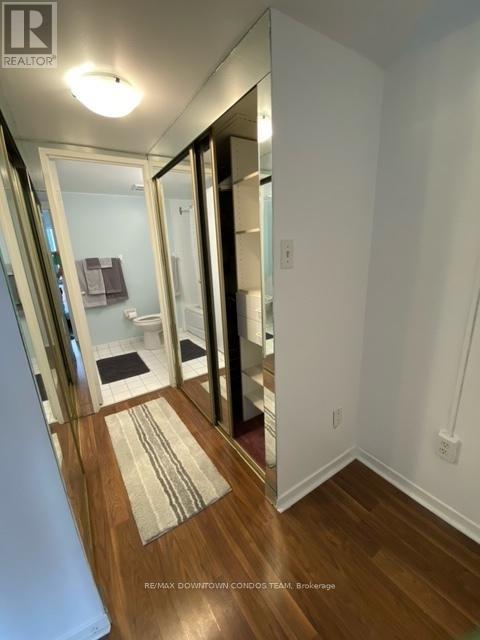 1706 - 1001 Bay Street, Toronto, Ontario  M5S 3A6 - Photo 13 - C12787682