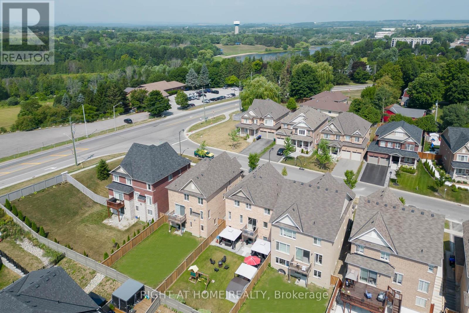 5 Pridham Place, New Tecumseth (Tottenham), Ontario  L0G 1W0 - Photo 44 - N12787576