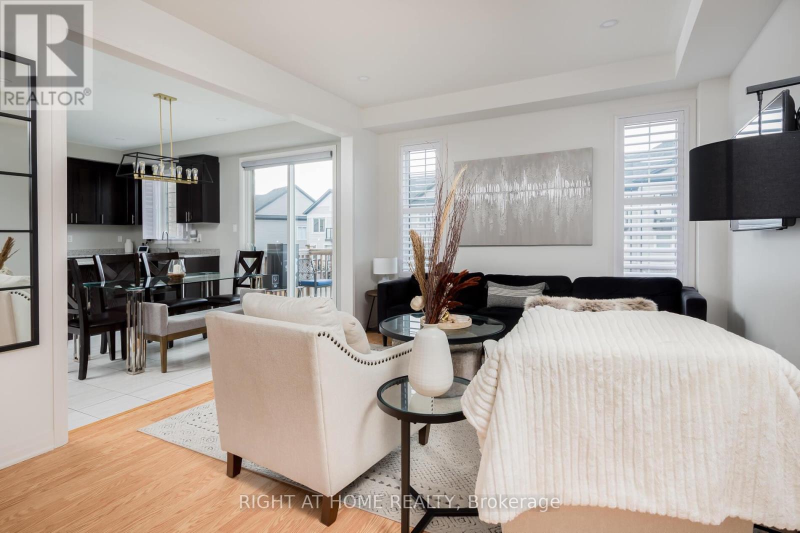 5 Pridham Place, New Tecumseth (Tottenham), Ontario  L0G 1W0 - Photo 8 - N12787576